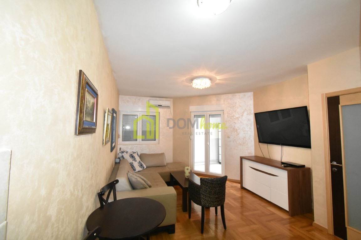 Jednosoban stan 44m2, Tuški put